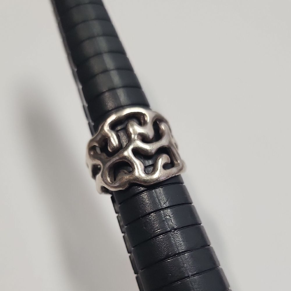 Sterling Silver 925 Ring Size 5.75